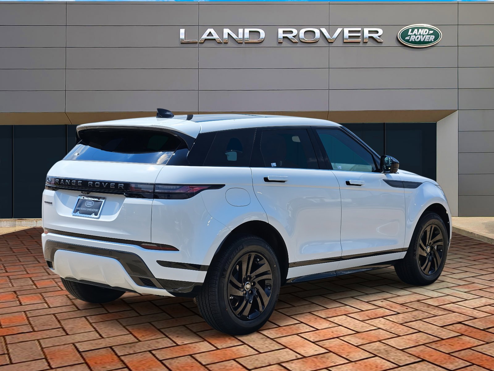 2026 Land Rover Range Rover Evoque Dynamic SE photo 3