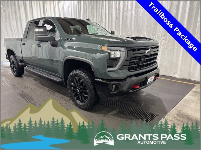 2026 Chevrolet Silverado 2500HD LT's photo