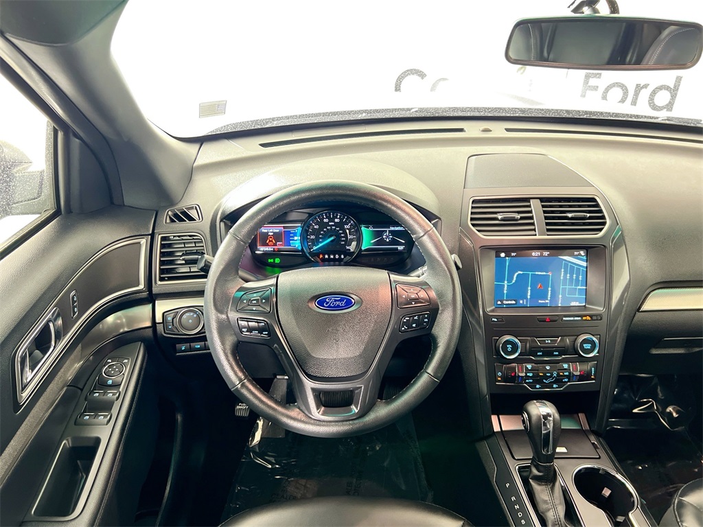 2019 Ford Explorer XLT photo 21