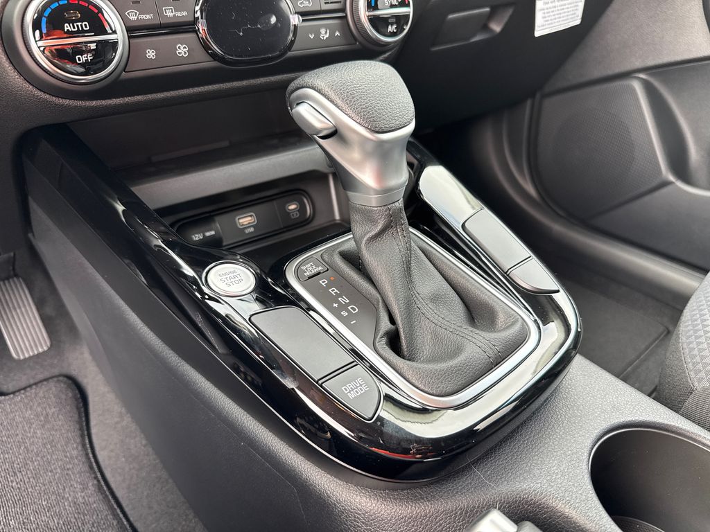 2025 Kia Soul LX S photo 27