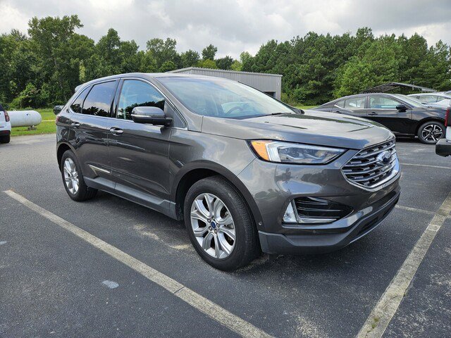 2019 Ford Edge Titanium photo 3