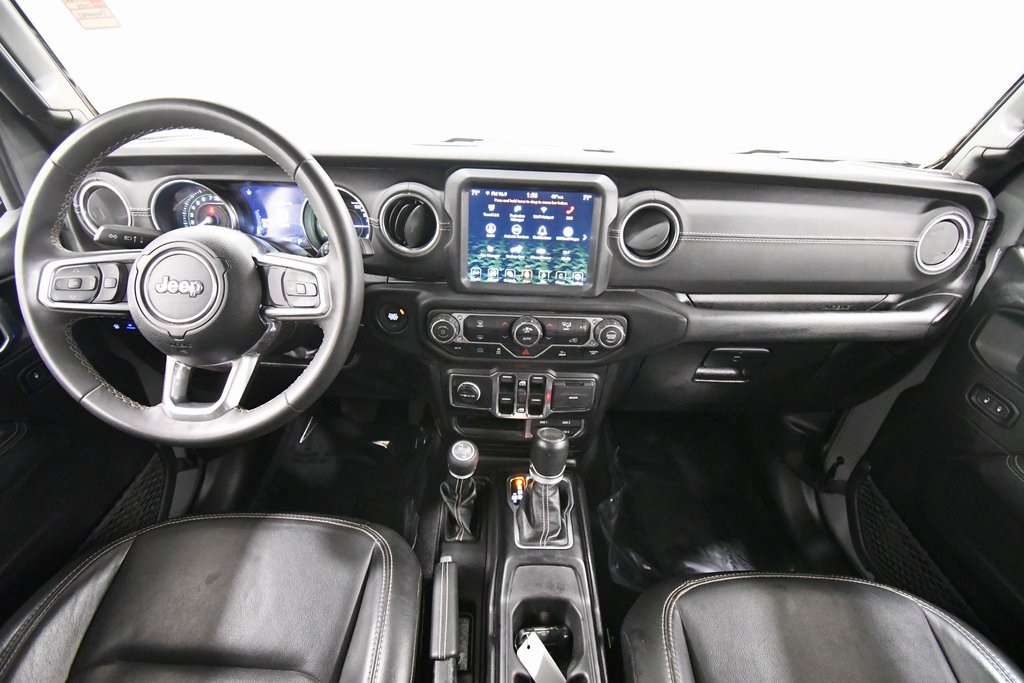 2023 Jeep Wrangler Sahara 4xe photo 3