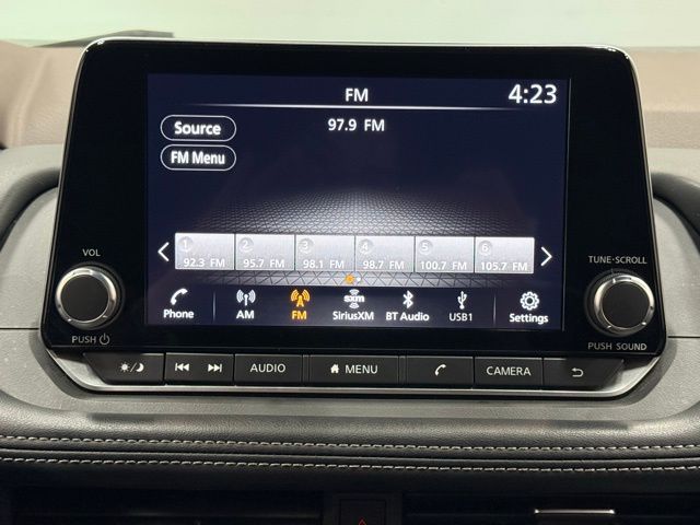 2023 Nissan Rogue SV photo 17
