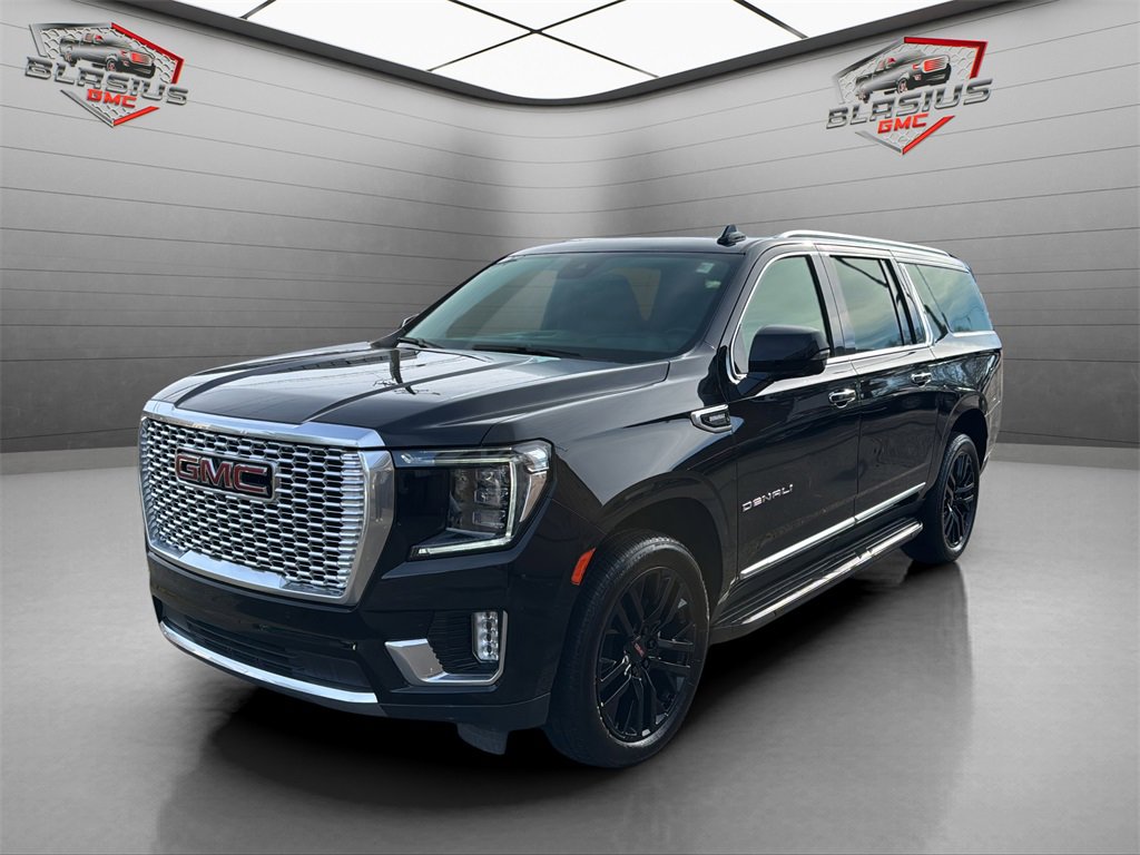 2023 GMC Yukon XL Denali's photo