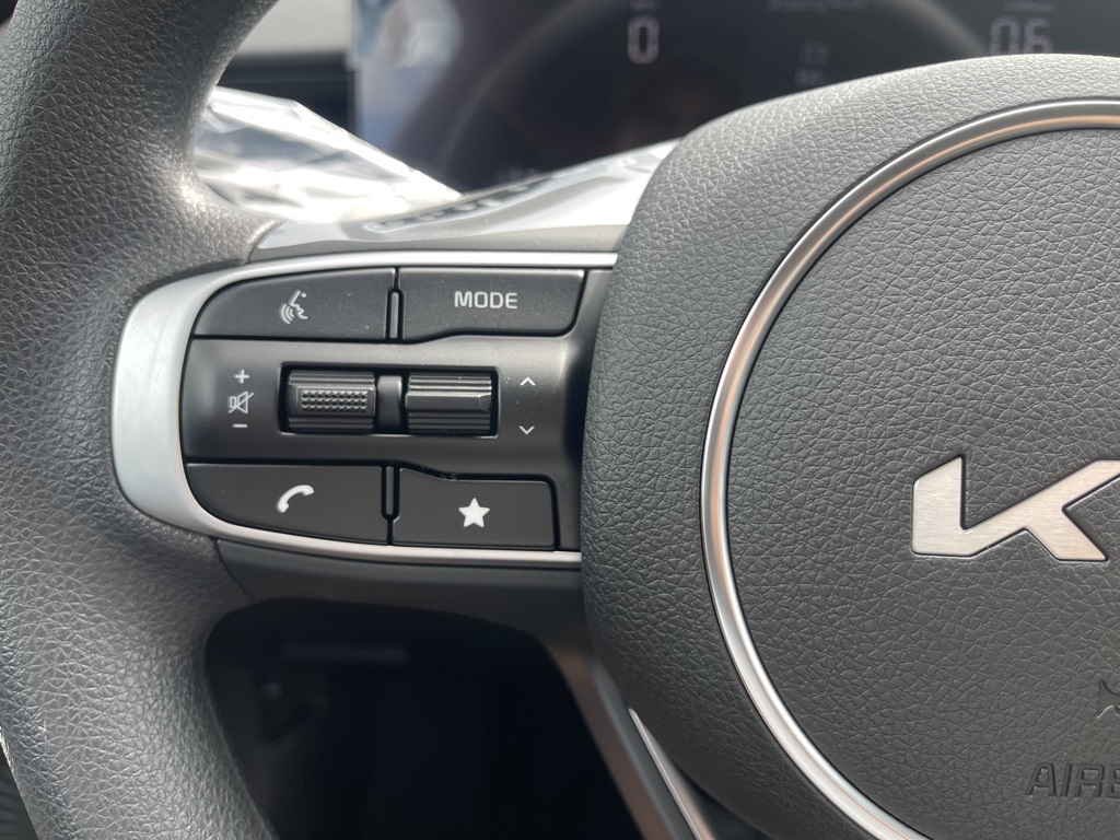 2026 Kia K5 LXS photo 12
