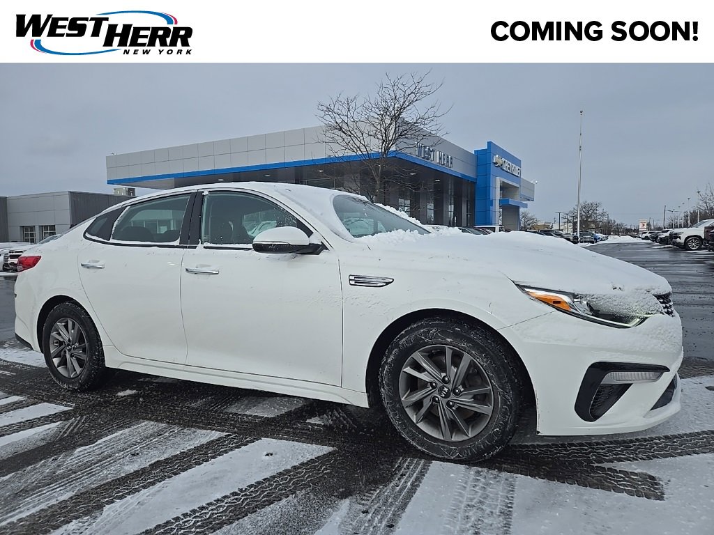 2019 Kia Optima LX's photo