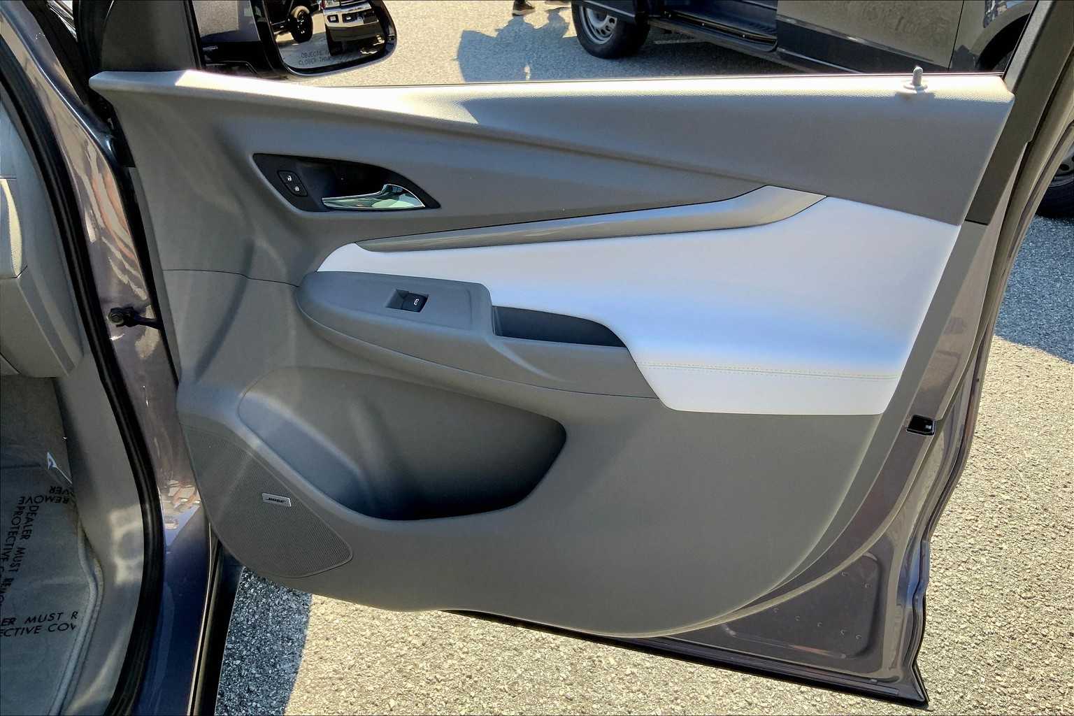 2022 Chevrolet Bolt EUV Premier photo 20