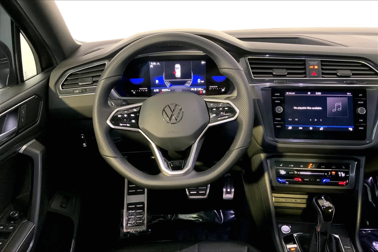 2022 Volkswagen Tiguan SE R-Line Black photo 2