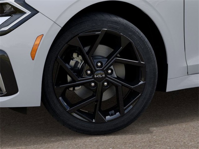 2026 Kia K5 GT-Line photo 8