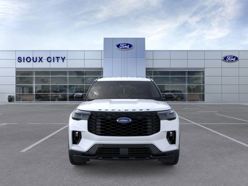 2026 Ford Explorer ST-Line photo 3