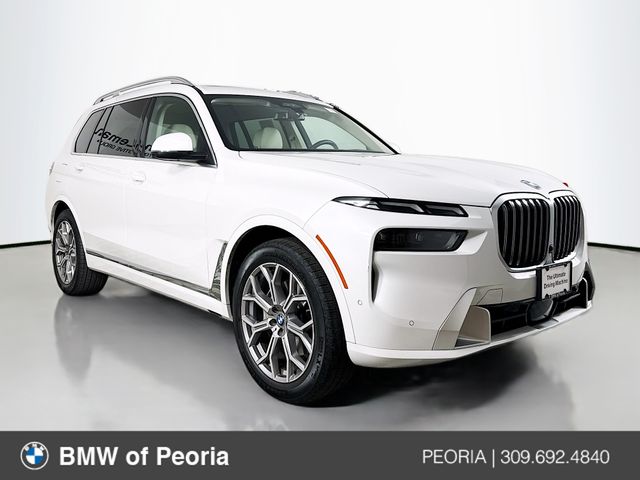 2023 BMW X7 40i's photo