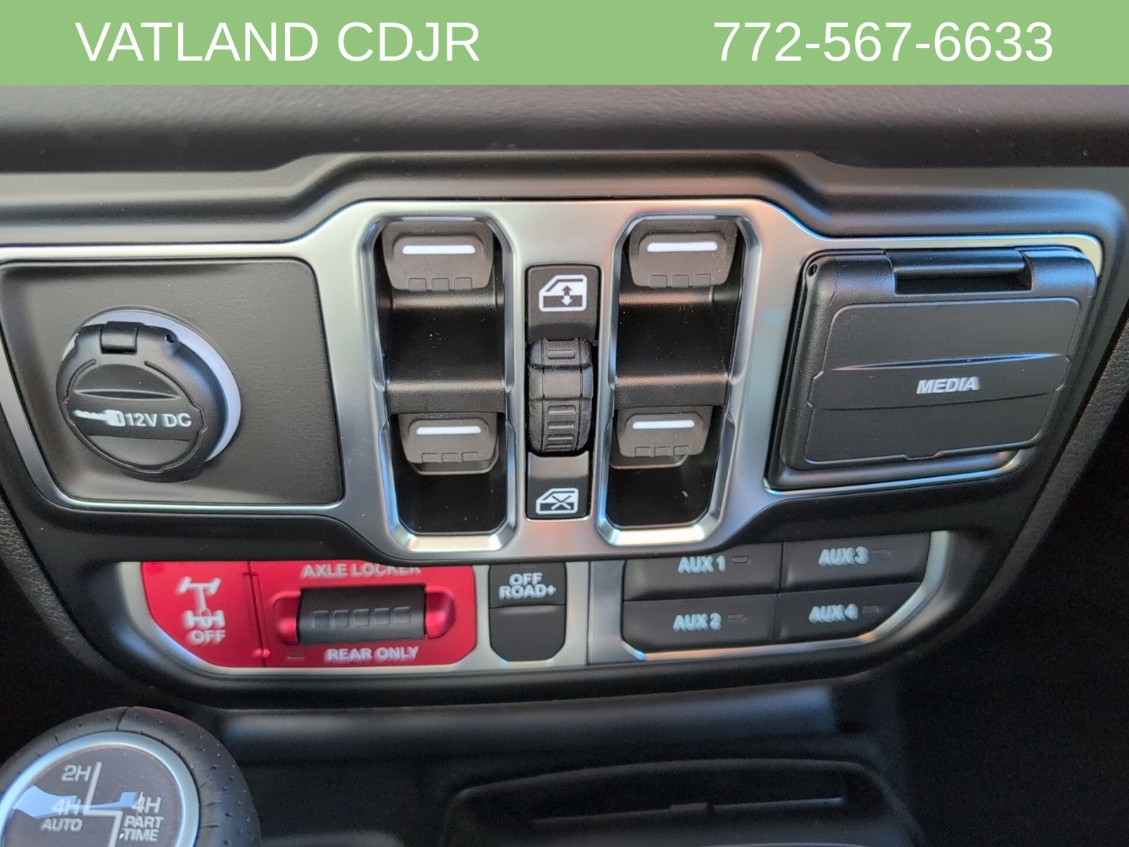 2025 Jeep Gladiator Mojave photo 22