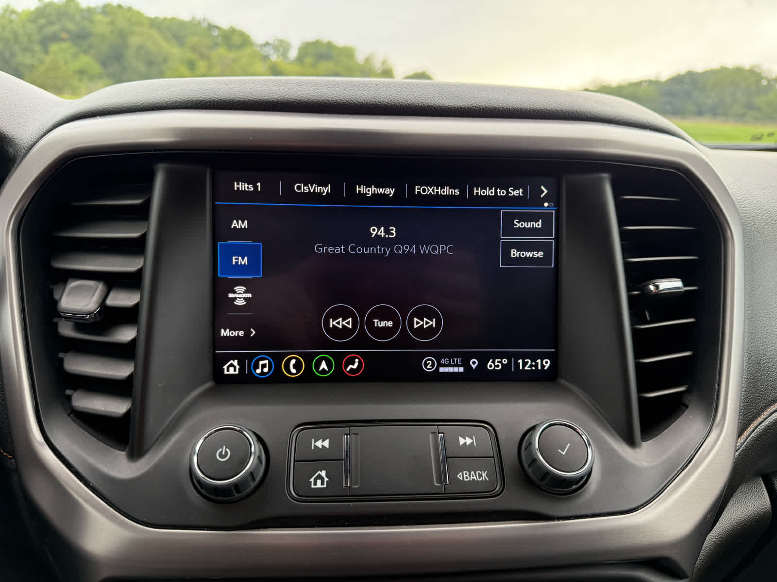 2023 Gmc Acadia AT4 photo 18