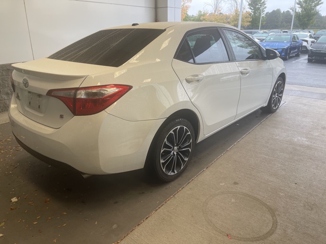 2015 Toyota Corolla S Premium photo 4