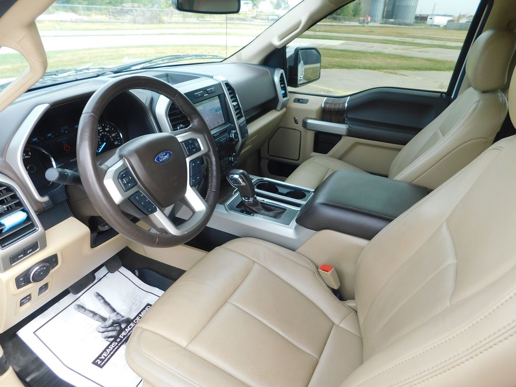 2019 Ford F-150 Lariat photo 25