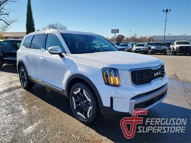 2025 Kia Telluride S's photo