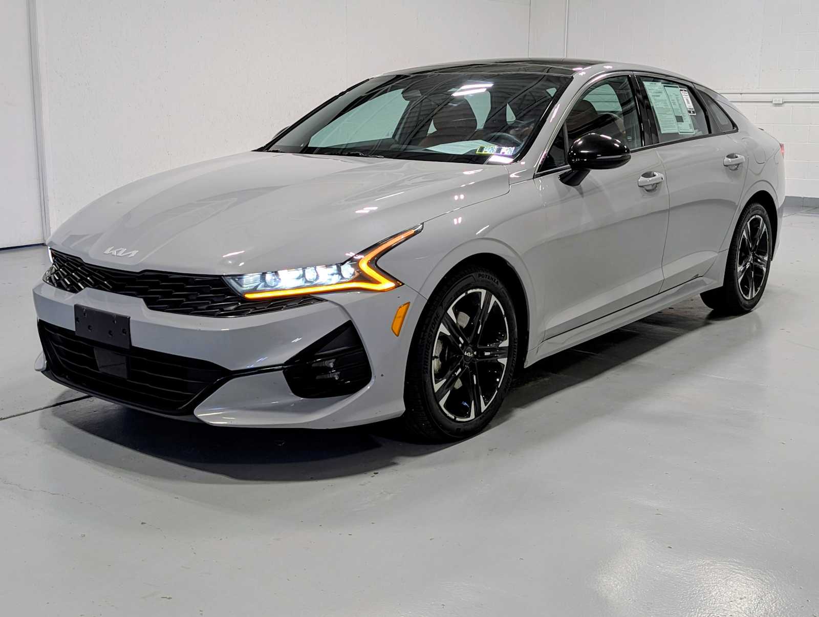2022 Kia K5