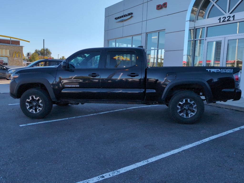 2021 Toyota Tacoma TRD photo 7