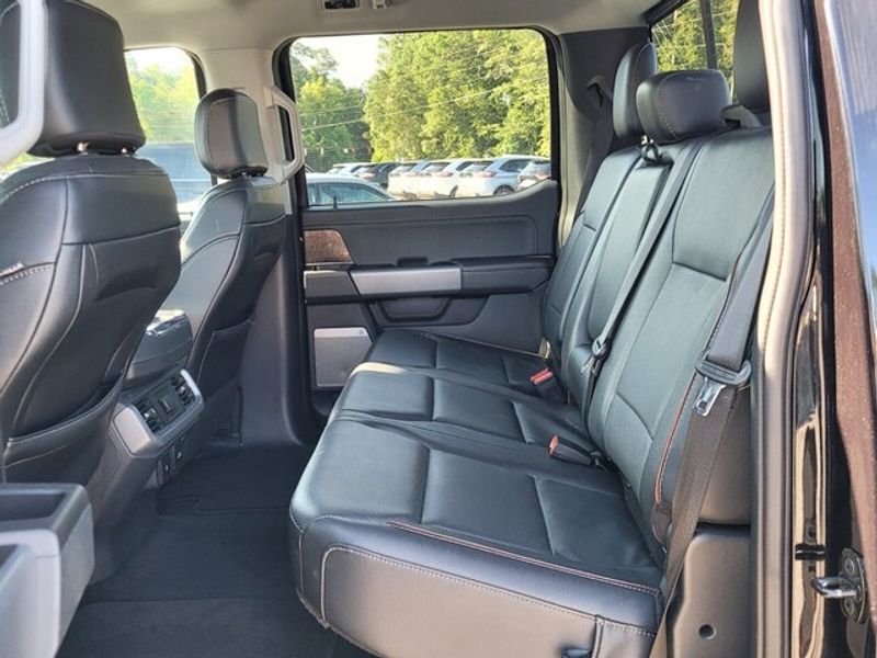 2023 Ford F-150 Lariat photo 6