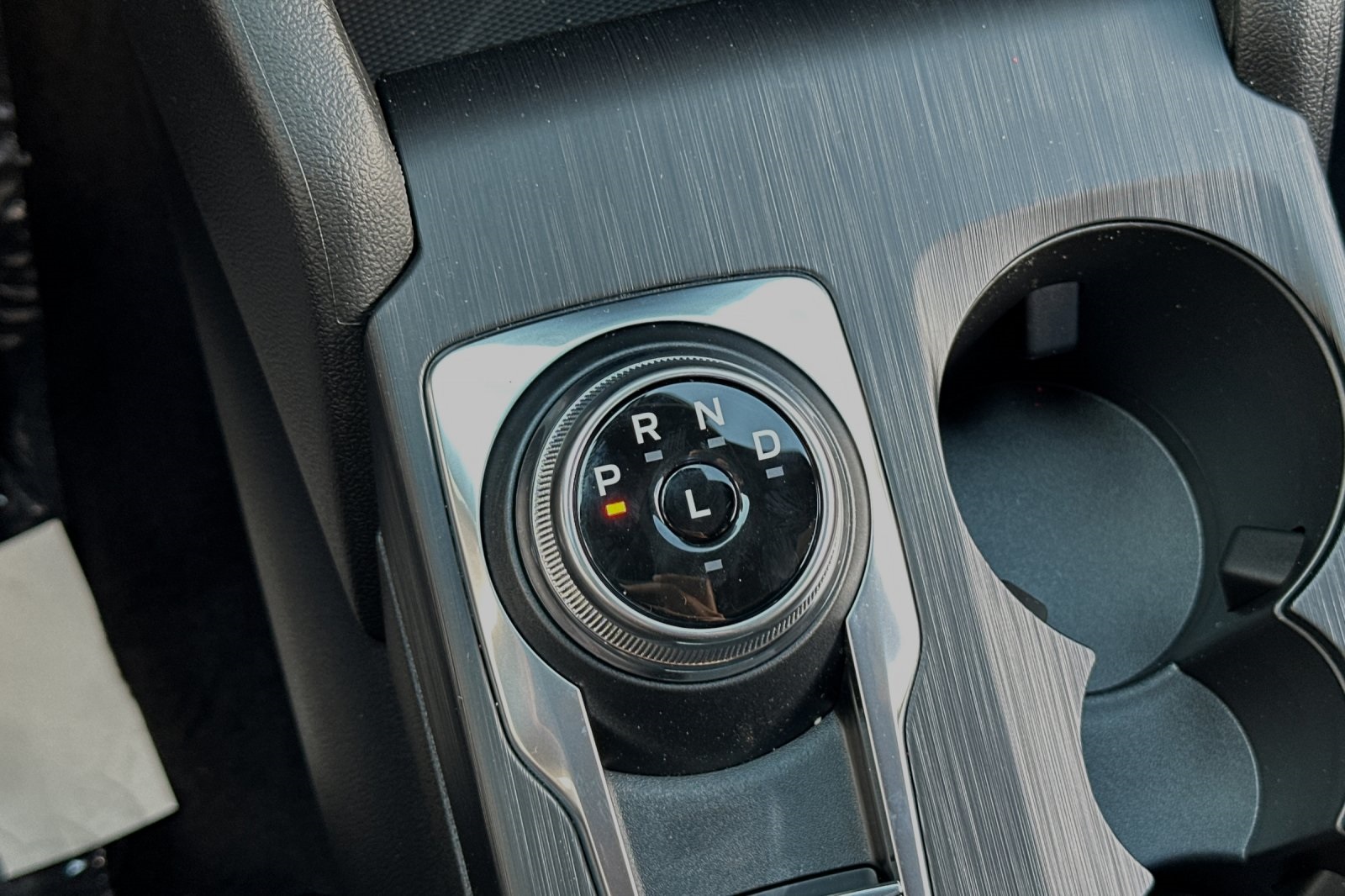 2024 Ford Escape ST-Line photo 16