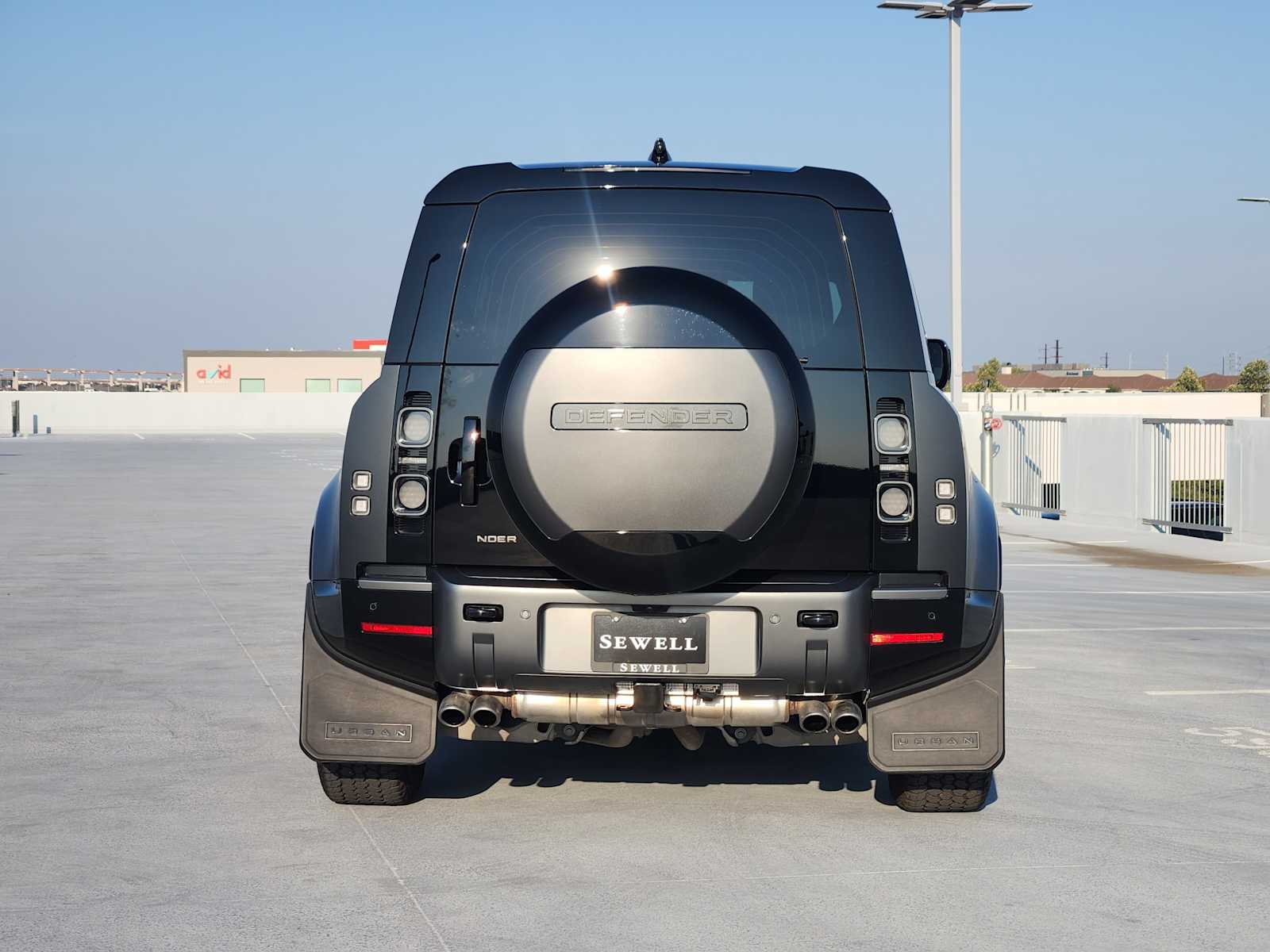 2024 Land Rover Defender Carpathian Edition photo 6