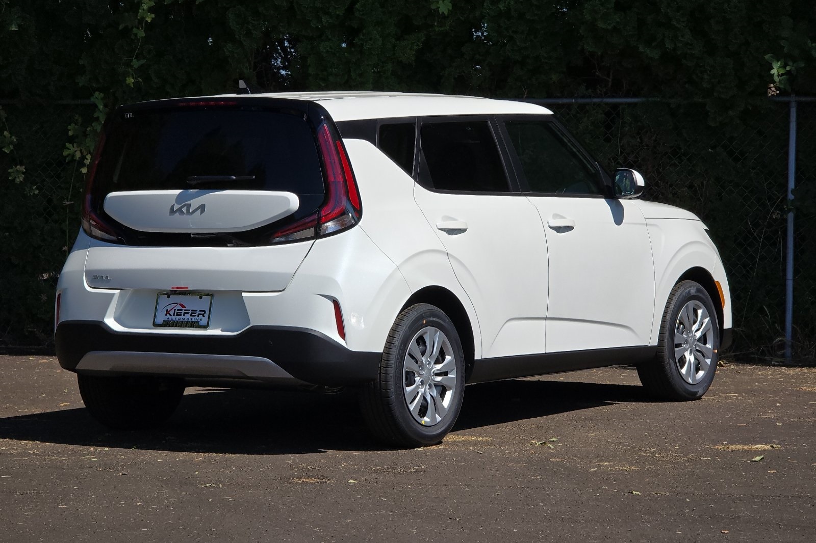 2025 Kia Soul LX photo 3