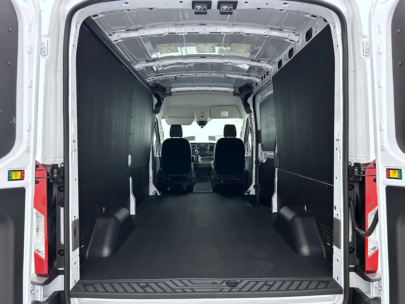 2025 Ford Transit photo 18