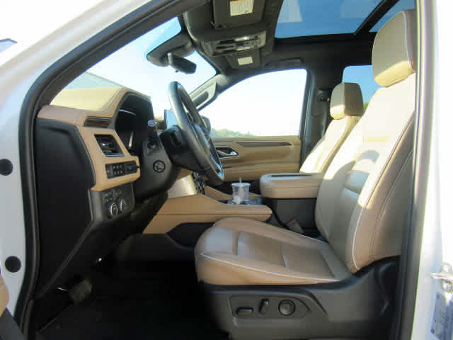 2023 Chevrolet Tahoe Premier photo 2
