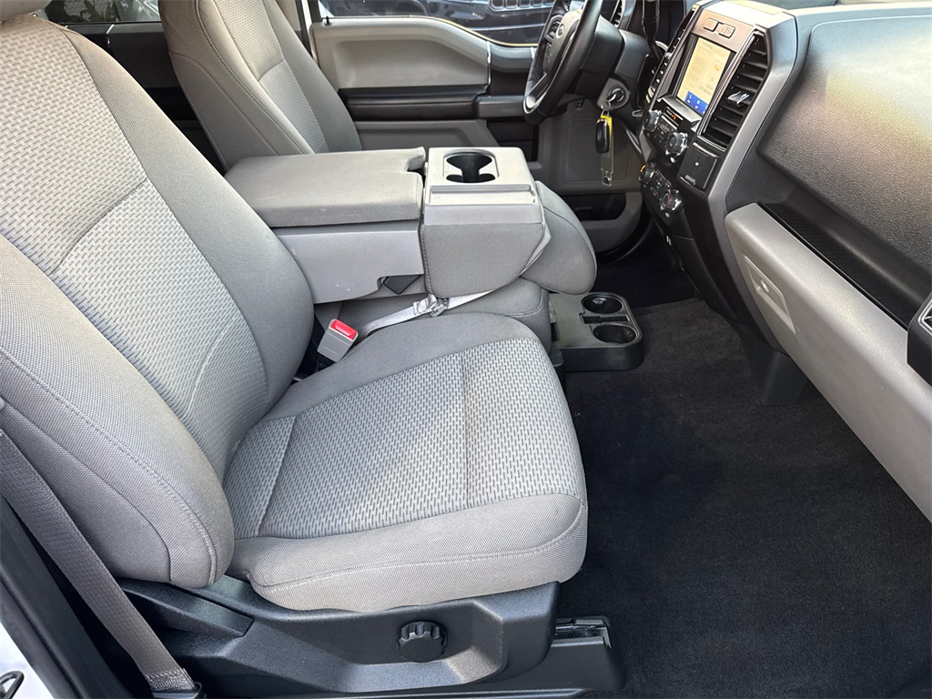 2019 Ford F-150 XLT photo 17