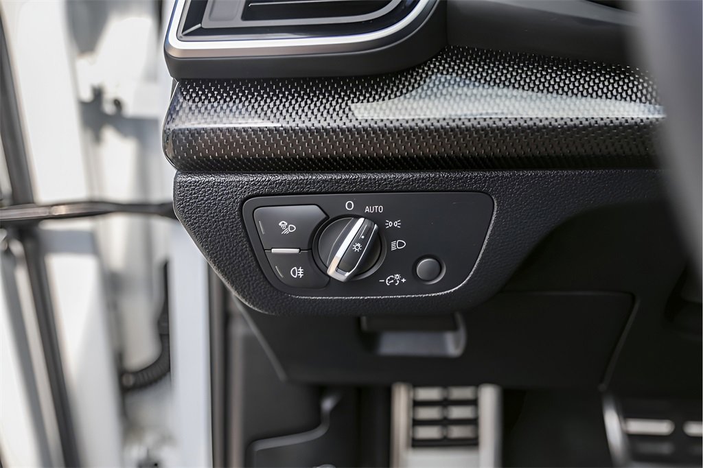 2023 Audi SQ5 Premium Plus photo 16