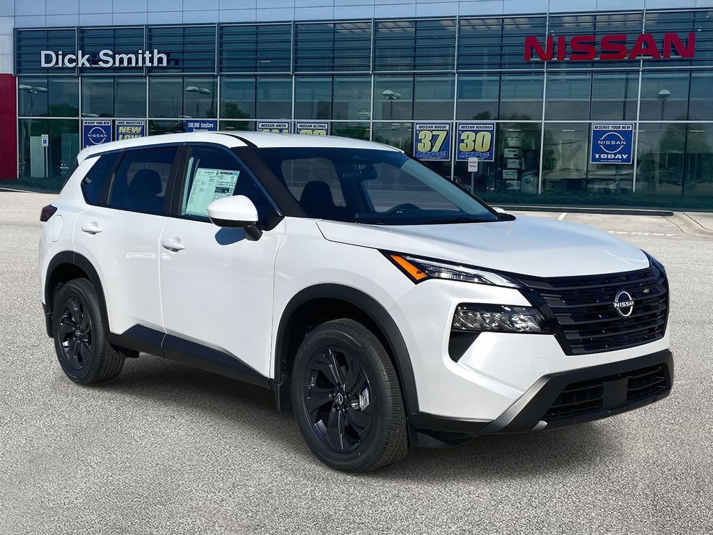 2026 Nissan Rogue SV's photo