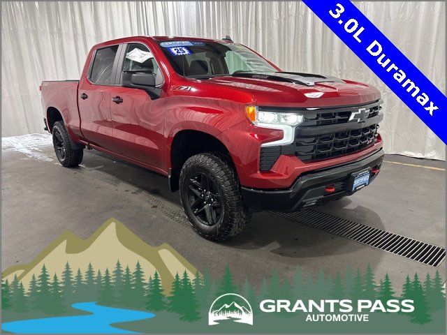 2025 Chevrolet Silverado LT's photo