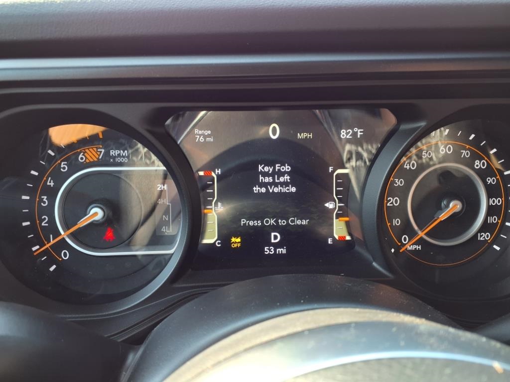 2025 Jeep Wrangler Sahara photo 18