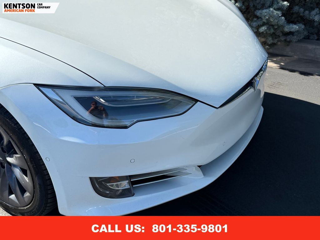 2020 Tesla Model S Performance photo 14