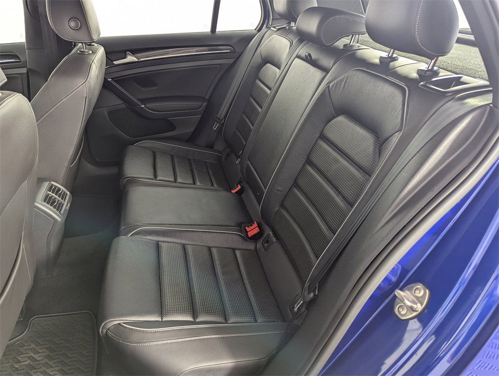 2018 Volkswagen Golf R 4Motion photo 25