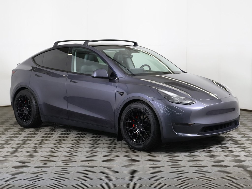 Used 2022 Tesla Model Y Performance with VIN 7SAYGDEF3NF313056 for sale in Streetsboro, OH