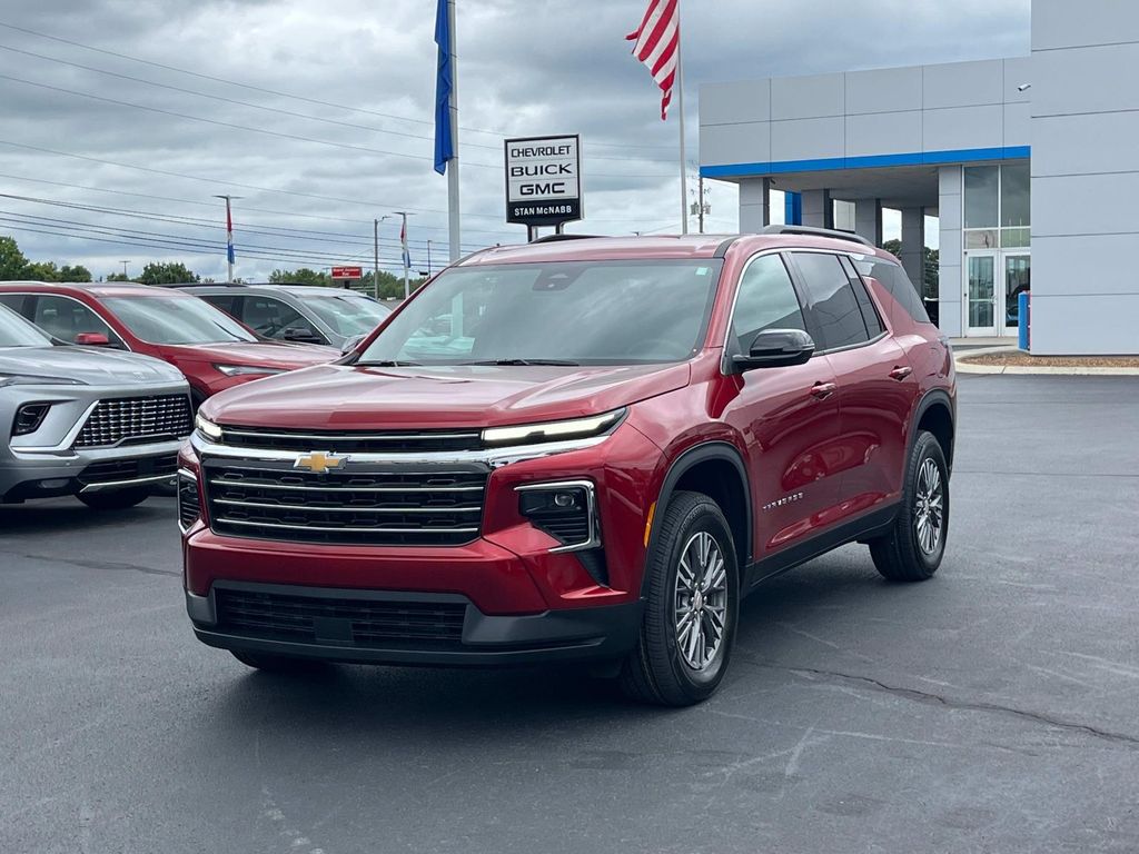 2026 Chevrolet Traverse photo 3