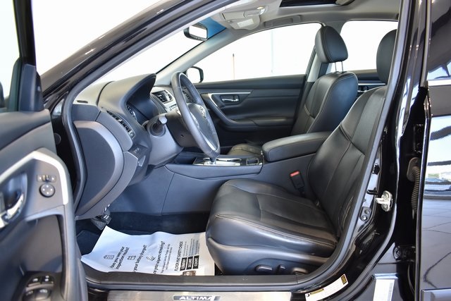 2017 Nissan Altima 2.5 SL photo 16