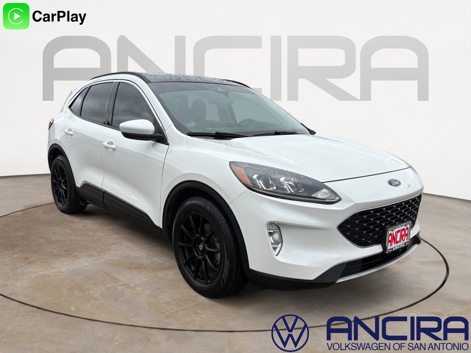 2020 Ford Escape SEL's photo