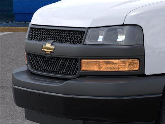 2025 Chevrolet Express Cargo 2500 photo 13