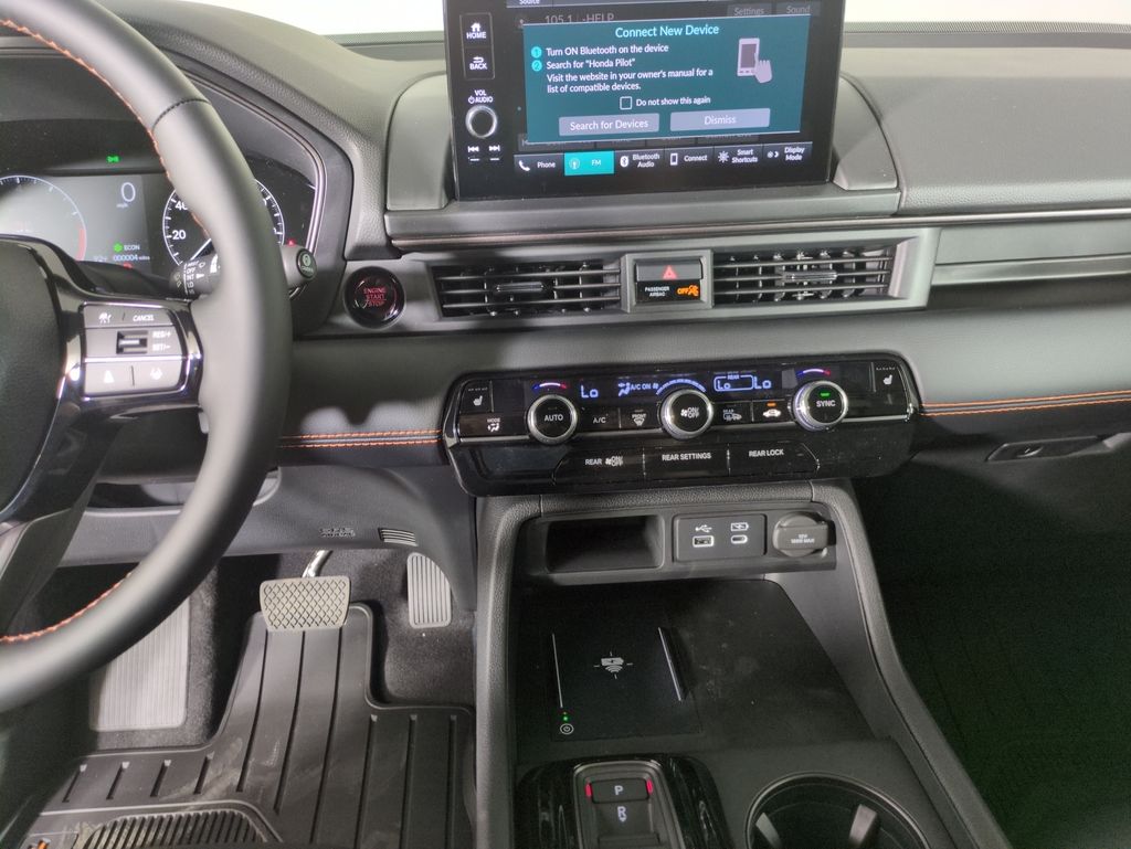2025 Honda Pilot TrailSport photo 17