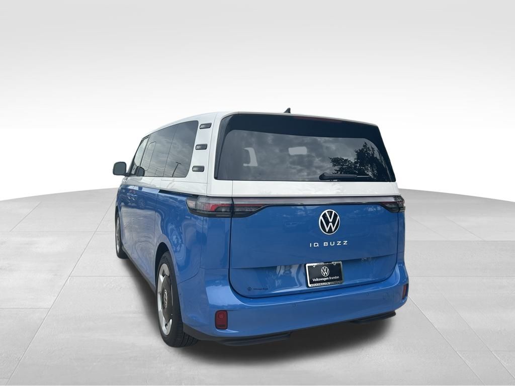 2025 Volkswagen ID. Buzz Pro Plus photo 5