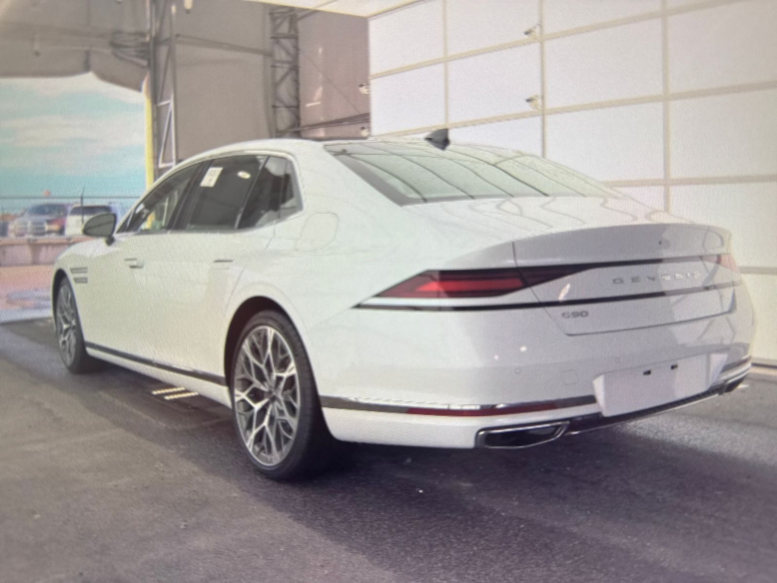 2025 Genesis G90 3.5T E-Supercharger photo 3