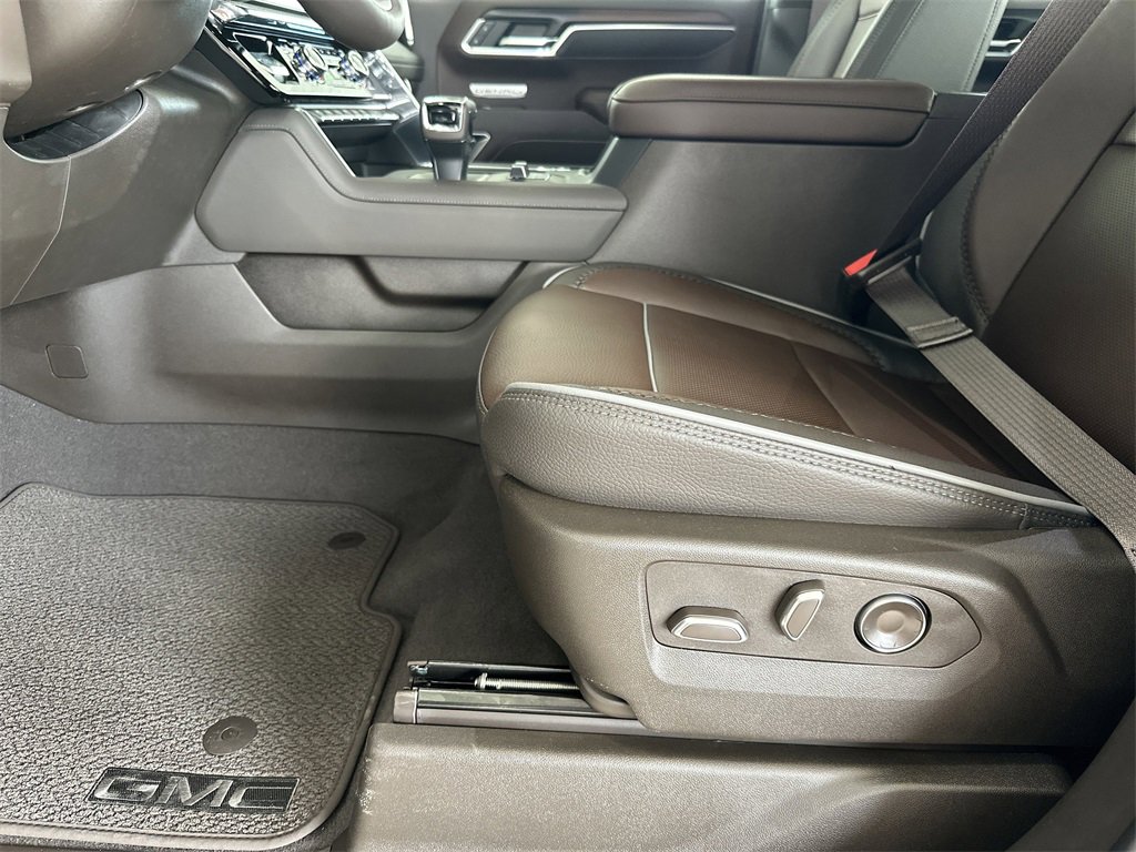 2026 Gmc Sierra 1500 Denali photo 14