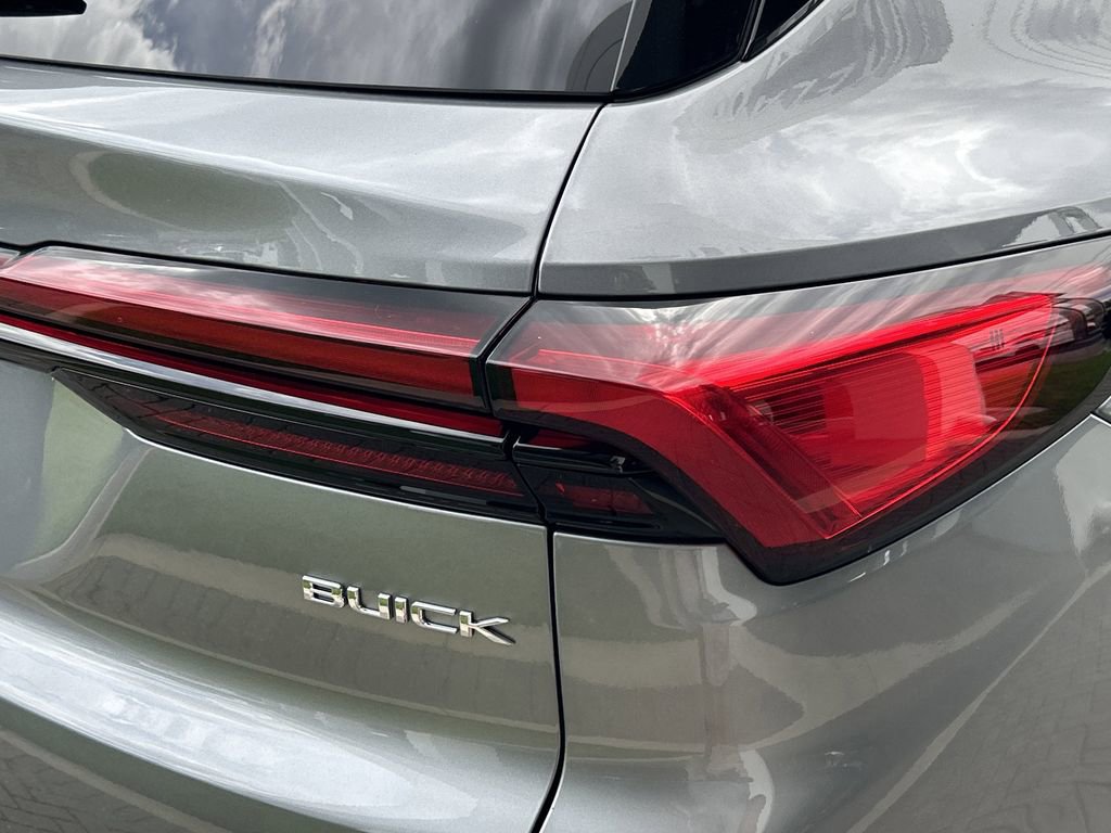 2026 Buick Enclave Sport Touring photo 9