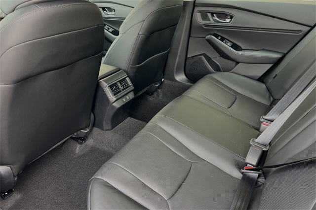 2025 Honda Accord Hybrid Touring photo 11