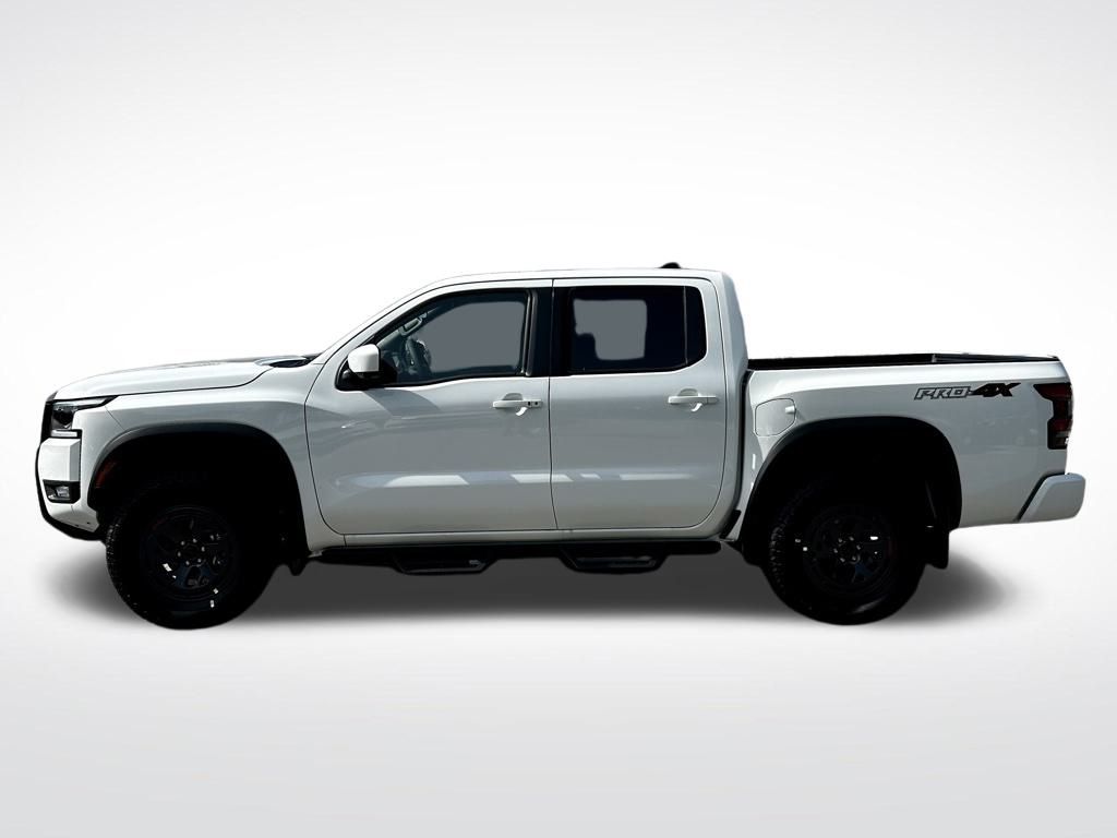 2025 Nissan Frontier PRO-4X photo 3