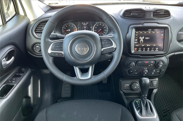 2023 Jeep Renegade Latitude Upland photo 4