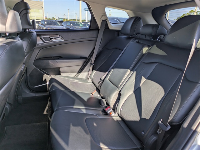 2023 Kia Sportage EX photo 11