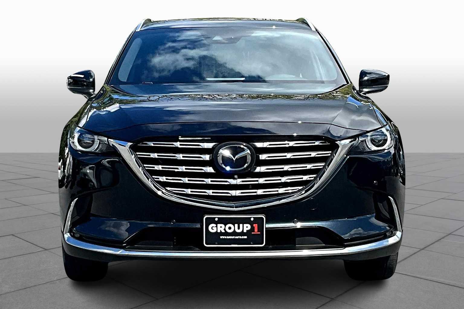 2023 Mazda CX-9 Signature photo 2